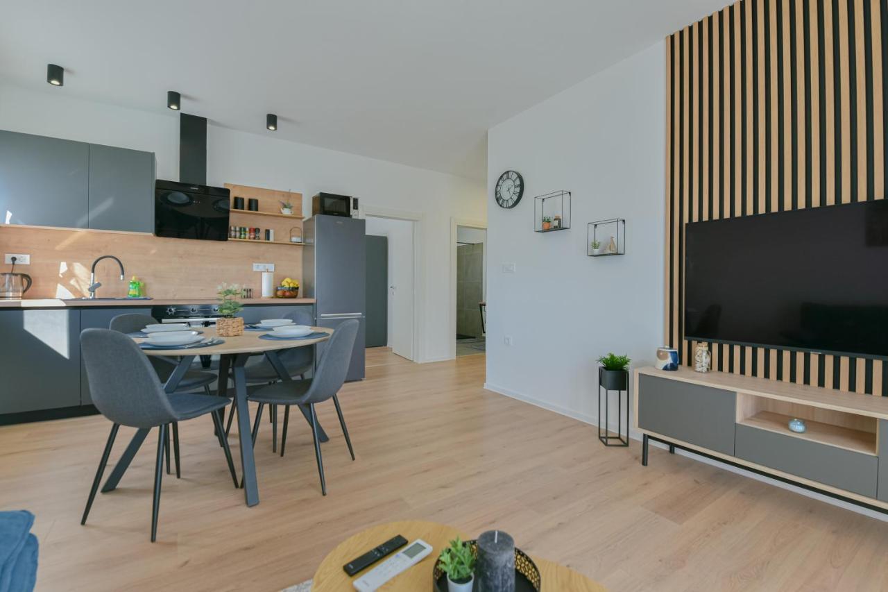 Apartments Noa Sukošan エクステリア 写真