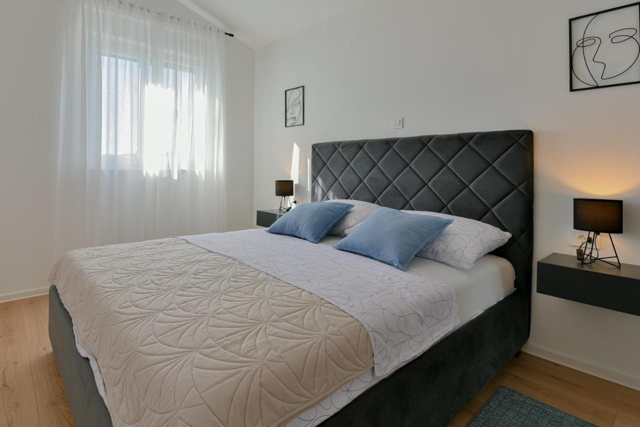 Apartments Noa Sukošan エクステリア 写真