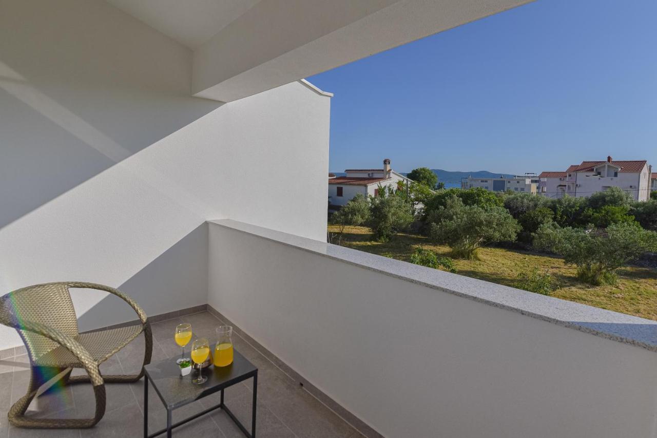 Apartments Noa Sukošan エクステリア 写真